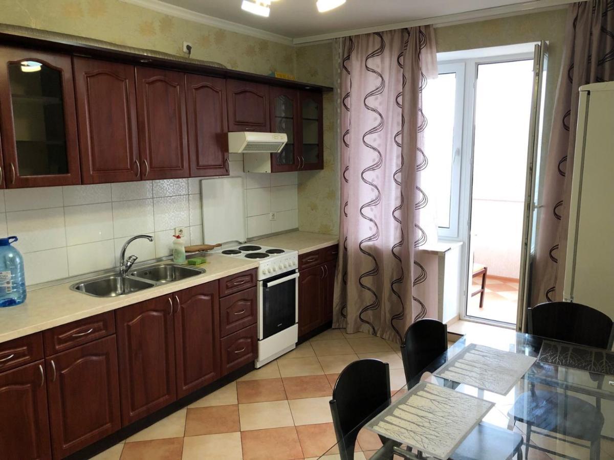 Cosy Flat Apartment Kiev Bagian luar foto