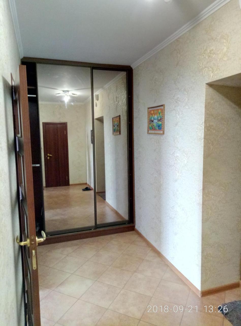 Cosy Flat Apartment Kiev Bagian luar foto